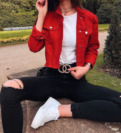 Red Jacket Outfit, Red Denim Jacket, Jacket Outfit Women, Denim Jacket Outfit, Summer Ootd, Outfit Mujer, Just Us, Fashionista Clothes, Jacket Fashion