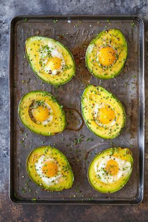 Baked Eggs in Avocado - Damn Delicious Avocado Recipes Healthy, Baked Eggs Recipe, A Healthy Breakfast, Slow Cooker Beef Stew, Stuffed Avocado Healthy, Breakfast Options, Low Carb Breakfast, Avocado Recipes, Baked Eggs