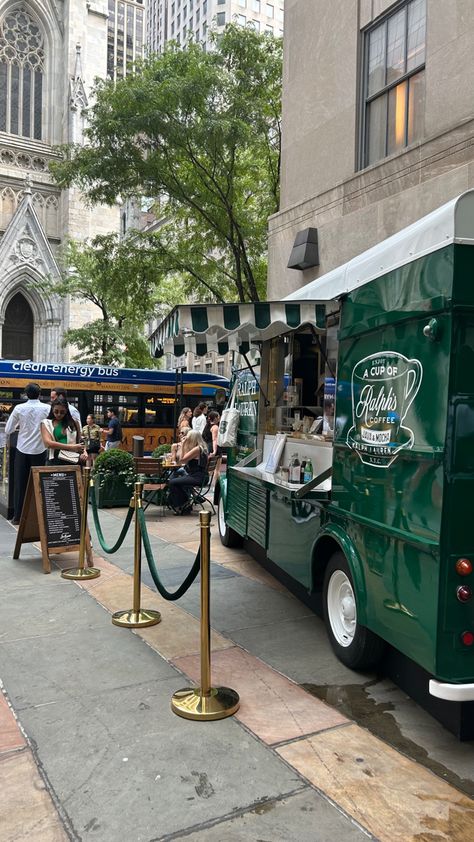 New York Food Truck, Nyc Dump, Ralphs Coffee, New York Cafe, Mobile Coffee Shop, Nyc Baby, New York Food, Nyc Summer, Nyc Girl