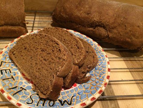 Black Rye Bread Recipe, Russian Rye Bread Recipe, Russian Rye Bread, Recipes Russian, Rye Bread Recipe, Rye Grain, Rye Bread Recipes, Bread Kitchen, Dutch Oven Bread