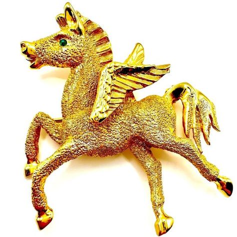 Designer Vintage Boucher Gold Tone Pegasus Brooch  - Signed & Numbered 1568 Winged Horse, Mid Century Jewelry, Vintage Horse, Designer Vintage, Jewelry Maker, Antique Items, Designer Jewelry, Kitsch, Vintage Designs