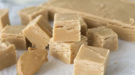 3 Ingredient Peanut Butter Fudge, Rum Fudge, 3 Ingredient Fudge, Butter Fudge Recipe, Awesome Cookies, Low Sugar Treats, Ancient Nutrition, Peanut Butter Fudge Recipe, Peanut Butter Fudge Easy