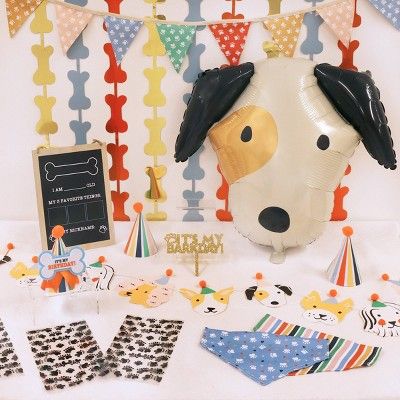 Dog Themed 2nd Birthday Party Ideas, Dog Theme Birthday Party Food, Breed Reveal Party Dog, Dog Party Decor, Bad Two The Bone Birthday Party Boy Dog, Dog Themed First Birthday Party, Dog 2nd Birthday Ideas, Dog First Birthday Party, Dog Birthday Party Theme