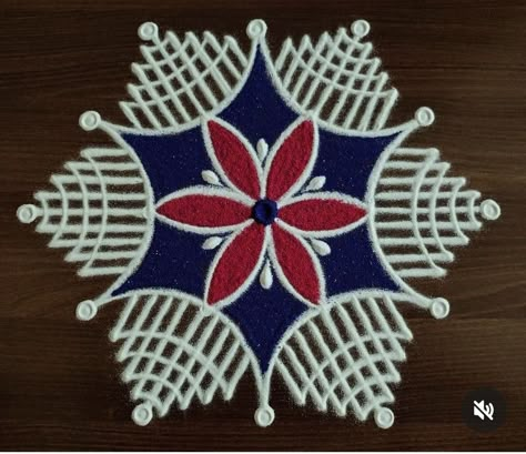 Pongal Pulli Kolam, Sanskar Rangoli, Pulli Kolam Design, Round Rangoli, Pongal Muggulu, Mini Rangoli, Muggulu Design Simple, Dhanurmasam Muggulu, Sankranti Muggulu