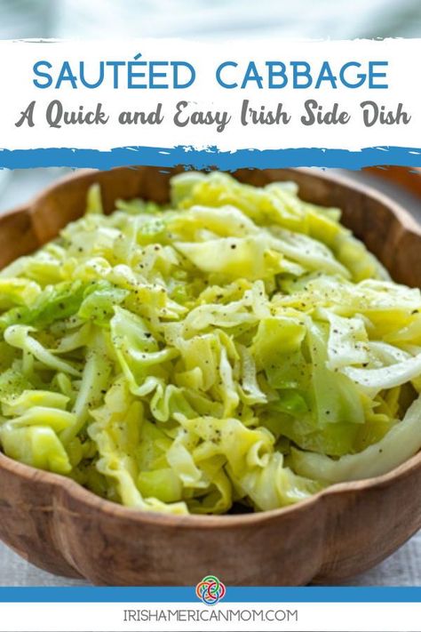 Cooked cabbage in a wooden bowl Pan Fried Cabbage, Cooked Cabbage Recipes, Crispy Cabbage, Sautéed Cabbage, Fried Cabbage Recipes, Cabbage Side Dish, Buttered Cabbage, Sauteed Cabbage, Irish Food