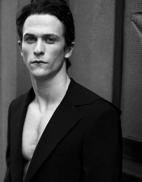 Quentin Beck, Jonathan Tucker, Charlie’s Angels, American Gods, Men's Day, Tilda Swinton, Hannibal Lecter, Character Profile, Male Photography