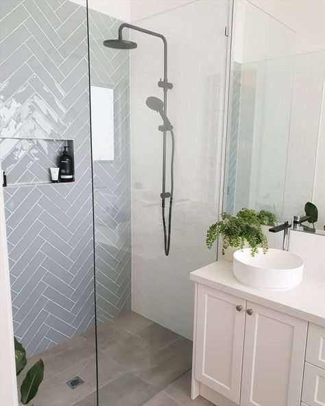 Bathroom Hamptons, Dream Location, Basement Designs, Small Bathroom Renovations, Small Bathroom Makeover, Decor Baie, Herringbone Tile, Downstairs Bathroom, Upstairs Bathrooms