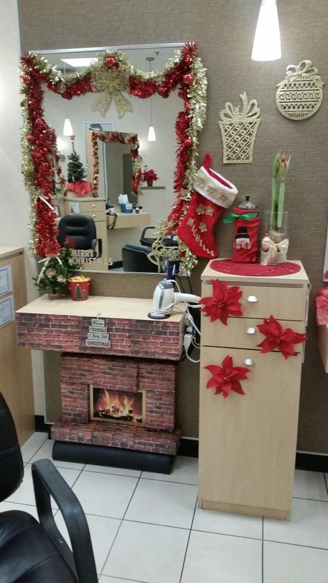 Salon Station Decorating for Christmas Hair Salon Christmas Decorations, Salon Station Christmas Decorations, Christmas Decor Ideas For Hair Salon, Hair Salon Christmas Decor Ideas, Salon Holiday Decor, Salon Christmas Decorations, Hair Salon Christmas Decor, Christmas Hair Salon, Salon Station Decor