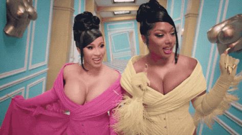 Cardi B Gif, Wap Cardi B, Cardi B Megan Thee Stallion, Megan Thee Stallion, Banner Gif, Girl Hair, Cardi B, Film Aesthetic, Animated Gif