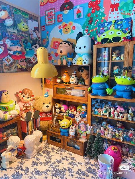 Kidcore Room, Dekorasi Kamar Tidur, Gamer Room, Pretty Room, Kawaii Room, Dream Room Inspiration, Room Makeover Inspiration, Room Setup, Cute Room Decor