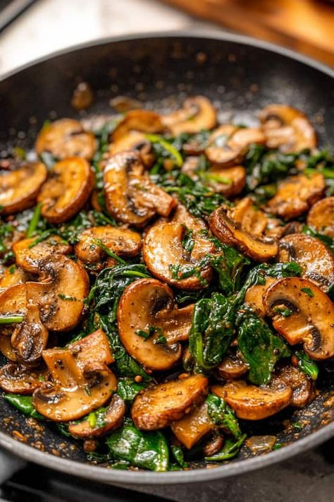 Spinach Mushroom Sauteed, Sauteed Spinach And Mushrooms Garlic, Spinach Mushroom Side Dish, Sauteed Mushroom And Spinach Recipes, Spinach Mushroom Recipes Healthy, Sauteed Kale And Mushrooms, Spinach Sauteed Side Dishes, Healthy Dinner With Mushrooms, Spinach Mushrooms Recipes