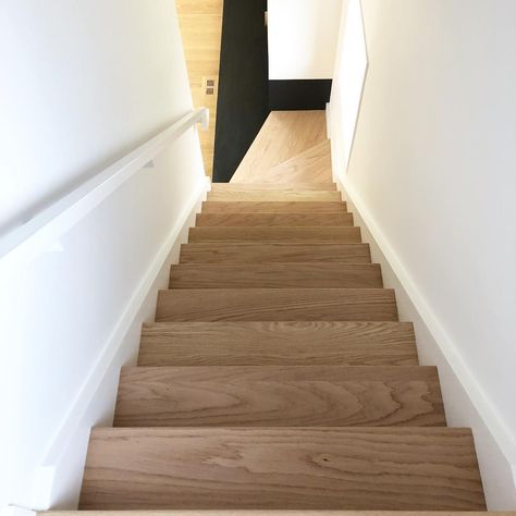 31 Closed Staircase Ideas - Transform Your Space with Chic Designs - placeideal.com Closed Staircase Makeover, Close Staircase Ideas, Steep Staircase Solutions, Closed Stairs Ideas, Enclosed Stairs Ideas, Closed In Staircase, Closed In Staircase Ideas, Narrow Stairway Decorating, Narrow Staircase Ideas