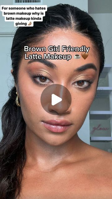 Monica Ravichandran 🇺🇸🇮🇳✨ on Instagram: "LATTE MAKEUP on brown skin 👀 I’m kinda shook by how much I liked this at the end at first I was like ehhh cause most brown shades wash me out 😭 lmk if we want the longer tutorial 🤎 inspo @rachrigler Products are linked in my LTK WITH the shades I use 🤎 @supergoop glow screen in golden hour @bobbibrown color corrector @maybelline skin tint @milkmakeup concealer @onesize setting powder @colourpopcosmetics bronzer stick @halfmagicbeauty brown blush @aboutfacebeauty matte fluid eye paint @rarebeauty new metallic eye shadow sticks @makeupbymario metallic gold highlighter @personacosmetics dark brown eyeliner @maybelline tattoo studio gold liner @tower28beauty one liner & lip jelly #browngirlmakeup#lattemakeup#bronzeglam#summermakeup#summerglam#ma Latte Eye Makeup, Monica Ravichandran, Golden Eye Makeup Tutorial, Maybelline Skin Tint, Eye Shadowing Tutorial, Makeup On Brown Skin, Supergoop Glow Screen, Dark Brown Eyeliner, Corrector Maybelline