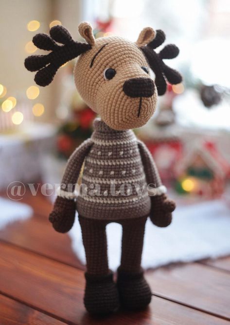 Free Crochet Reindeer Pattern, Crochet Reindeer Pattern Free, Crochet Buddies, Crochet Reindeer Pattern, Reindeer Amigurumi, Amigurumi Reindeer, Crochet Moose, Crochet Bunny Pattern, Crochet Blanket Designs