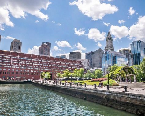 Boston Marriott Long Wharf, Boston – Updated 2022 Prices Long Wharf Boston, Boston Sites To See, Quincy Market, Commonwealth Avenue Boston, Boston Attractions, Museum Of Science Boston, New England Aquarium, Boston Hotels, Queen Room