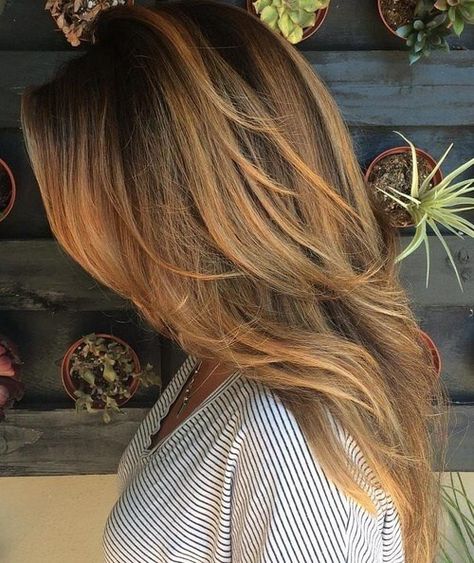 Trendy Layered Hairstyles, Layered Hairstyles, Caramel Hair, Brunette Balayage Hair, Long Layered Haircuts, Balayage Brunette, Long Layered Hair, Haircuts For Long Hair, Hair Color Balayage