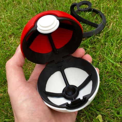 PokeBall - Fully Functional with Button and Hinge by MrFozzie - Thingiverse Cowboy Store, 3d Printing Toys, Pokemon Ideas, Master Ball, Pokemon Ball, 3d Ideas, 3d Printing Art, 3d Printing Diy, 3d Printer Projects