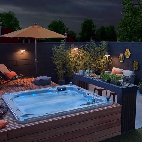 Kleiner Pool Design, Hot Tub Landscaping, Hot Tub Patio, Outdoor Hot Tub, K9 Training, Hot Tub Deck, Rooftop Terrace Design, Rooftop Design, Hot Tub Backyard