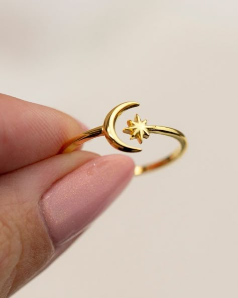 Moon Ring Gold, Gold Plated Ring, Gold Moon Jewelry, Gold Moon Ring, Star And Moon Jewelry, Gold Celestial Jewelry, Gold Star Ring, Moon Jewelry Aesthetic, Moon And Star Rings