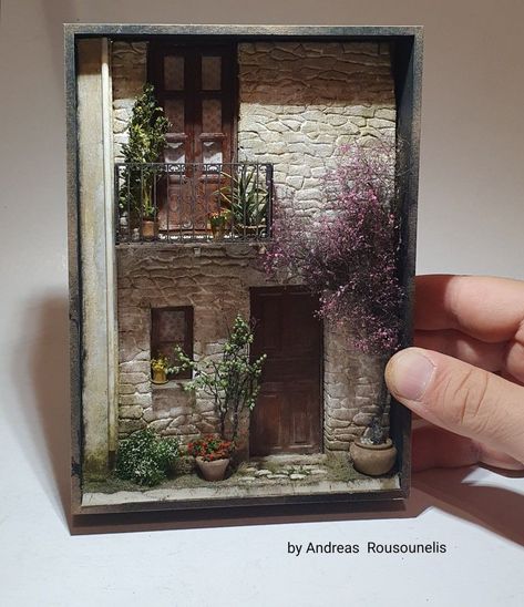 Andreas Rousounelis, Diaroma Ideas, Fairy House Crafts, Miniature Display, Fairy Crafts, Wood Photo Frame, Miniature Rooms, Miniature Diy, Clay Art Projects