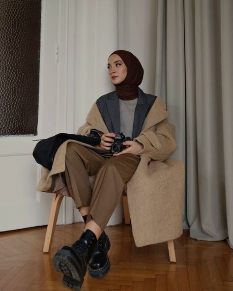 Korean Hijab Outfit, Modest Outfits Casual, Hijab Street Fashion, School Hijab, Classic Style Outfits, Cute Sleepwear, Hijabi Fashion Casual, Casual Hijab Outfit, Hijabi Outfits Casual