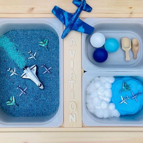 Kids Sensory Play on Instagram: “AVIATION. Today is #nationalaviationday in the US and we’re celebrating with a sensory setup! This setup was particularly special to me…” Boat Sensory Play, Airplane Provocation, Airplane Sensory Bin, Childcare Experiences, Air Transportation Preschool, Airport Theme, National Aviation Day, Airplane Activities, Kids Sensory Play