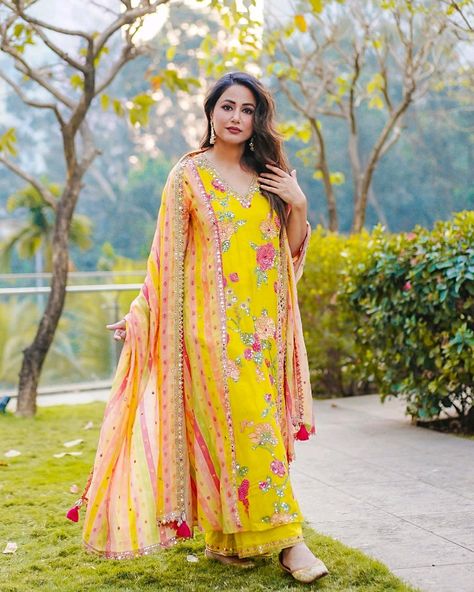 Hina Khan Outfits, Birthday Wish For Husband, Deepika Padukone Style, Hina Khan, Punjabi Dress, Beautiful Pakistani Dresses, Beautiful Dresses For Women, Desi Fashion, Deepika Padukone