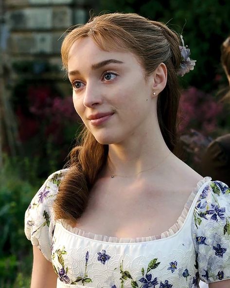 Movie Outfit Inspiration, Movie Outfit, Bridgerton Series, Daphne Bridgerton, Bridgerton Season 3, Show Movie, Phoebe Dynevor, Regency Dress, Fairytale Fashion