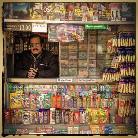 News Stand, Photo Fix, Corner Store, Photographie Portrait Inspiration, Colossal Art, Shop Fronts, The Heights, Urban Setting, Photo Series