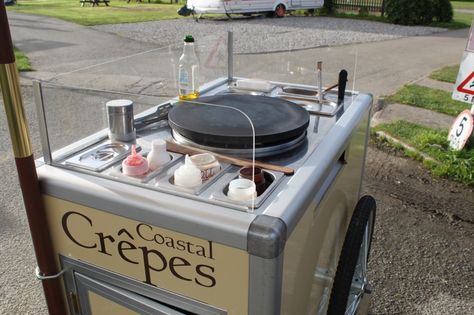 Waffles Business, Backyard Wedding Catering, Crepe Station, Crepe Bar, Bubble Waffles, Street Food Design, Crepes And Waffles, Waffle Ice Cream, Breakfast Cafe