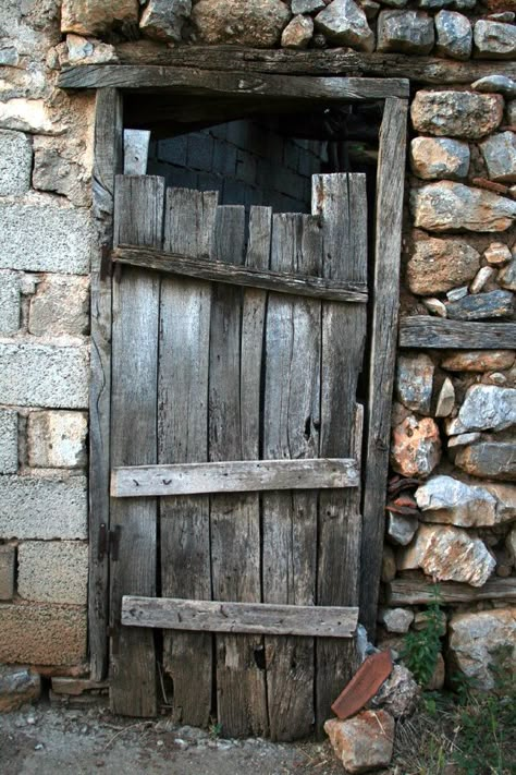 Aosta Italy, When One Door Closes, Cool Doors, Rustic Doors, Door Gate, Old Windows, Old Door, Old Doors, Old Barns