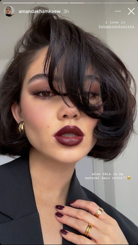 Rich Girl Hair, Hot Haircuts, Hair Inspiration Short, Graduation Hairstyles, Trending Haircuts, Red Lipstick, Short Hairstyles, Bobs Haircuts, Dark Hair