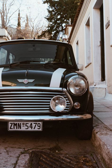 Mini Cooper Aesthetic, Mini Aesthetic, Auto Mini, Dream Cars Lamborghini, Cars Images, Mini Auto, The Acropolis, Greece Travel Guide, Mini Coopers