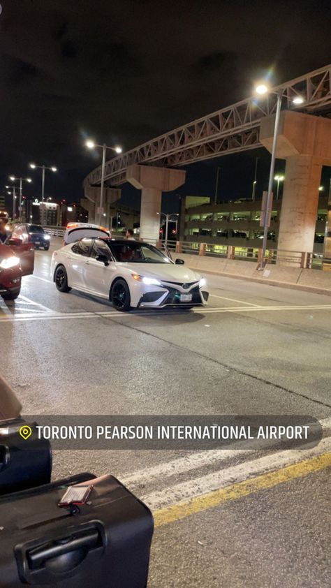 Toronto Pearson International Airport, Toronto Airport, International Airport, Toronto, Quick Saves