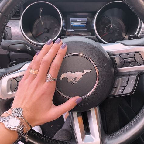 #mustang #nails Mustang Nails, Journaling Ideas, Me Now, My Vibe, Bible Journaling, Mustang, Bible, Cars, Nails