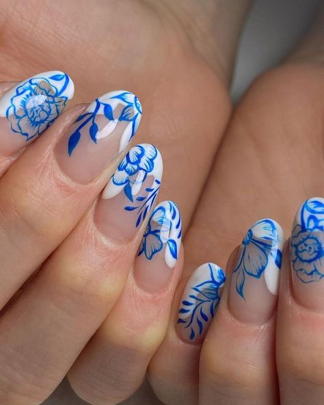 Bluebonnet Nail Art, Creative Nail Art Ideas, Blue Blooming Nails, Colored Pencil Nail Art, April Showers Nails, Chinese Porcelain Nails, Flower Inspired Nails, White And Blue Flower Nails, Picture Frame Nails