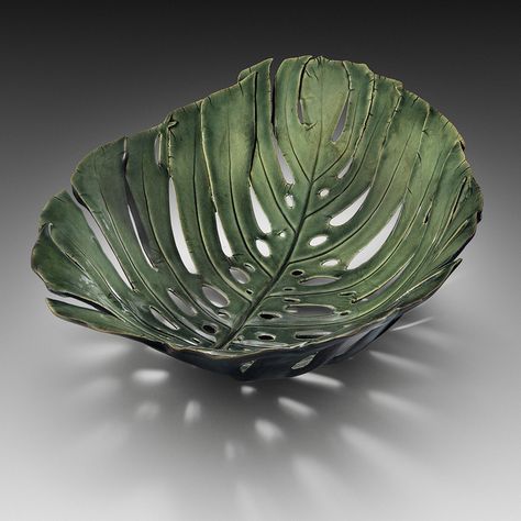 Large Palm Leaf Bowl | Keller, Jeremy 01 by Pennsylvania Guild of Craftsmen, via Flickr Leaf Bowl, Diy Leaves, Pottery Handbuilding, Leaf Bowls, Keramik Design, Slab Pottery, Hand Built Pottery, Functional Pottery, Pottery Sculpture