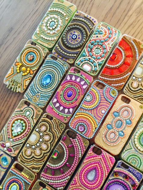 Dot Painting Phone Case, Dot Painting On Phone Cover, Mobile Cover Diy, Mobile Cover Design, Bling Phone Cases Diy, Dot Painting Tools, Mandala Phone Case, Phone Case Diy Paint, Rhinestone Projects