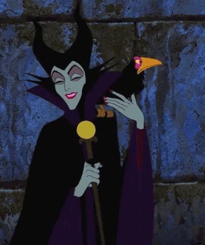 Sleeping Beauty (1959) Maleficent 1959, Sleeping Beauty 1959, Sleeping Beauty Maleficent, Evil Queens, Disney Dragon, Avatar The Last Airbender Funny, Disney Princesses And Princes, Disney Gif, Disney Sleeping Beauty