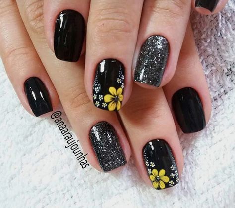 Black Nails With Purple, Black Sunflower Nails, Nails With Purple, Purple Sunflower, Sunflower Designs, Black Sunflower, Sunflower Nails, Purple Nail, Black Nails