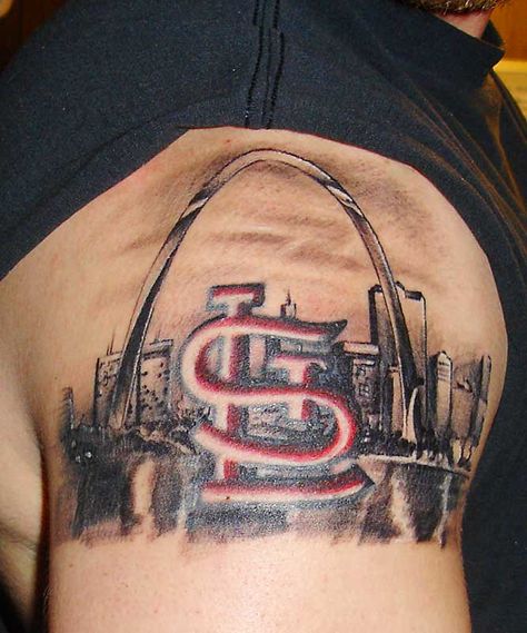 Awesome STL tattoo ;) St Louis Cardinals Tattoo, Cardinals Tattoo, Arch Tattoo, Baseball Tattoos, Cardinal Tattoos, Unique Tattoos For Men, Guys Tattoos, Up Tattoos, Aesthetic Tattoo