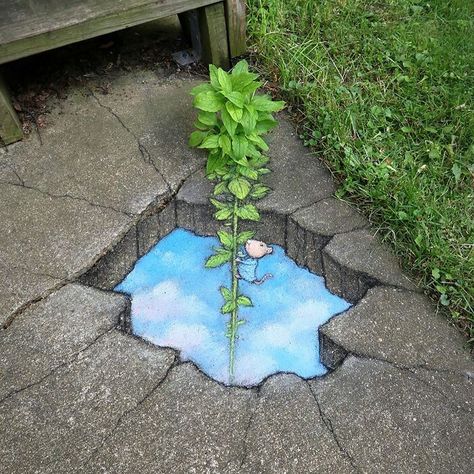 Street Chalk Art, David Zinn, Pavement Art, 3d Chalk Art, Street Art Utopia, Sidewalk Chalk Art, Sidewalk Art, 3d Street Art, Amazing Street Art