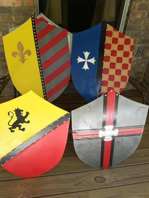 #escudos #Shields #medievales #niños #kids #juguetesMedievales #MedievalPlays http://www.laplazadelmercader.com Mighty Fortress Vbs, Medieval Vbs, Keepers Of The Kingdom Vbs, Kingdom Rock Vbs, Castle Vbs, Keepers Of The Kingdom, Knights Party, Kingdom Vbs, Knights And Castles