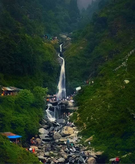 Bhagsunag Waterfall, Dharamshala, Himachal Pradesh. Explore Drawing, Munnar Kerala, Bodh Gaya, Museum Visit, Sacred Sites, Amazing India, Famous Waterfalls, Munnar, Darjeeling