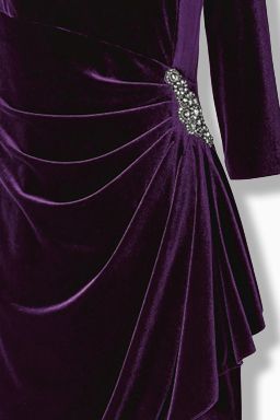 Purple Velvet Dress with side Bling Purple Satin Dress, Purple Velvet Dress, Indo Western Dress, Alex Evenings, All Things Purple, Lilac Dress, Purple Velvet, Jewel Neck, Hot Dress