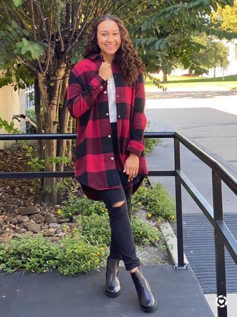 Red Flannel Outfit, Plaid Jacket Outfit, Black Jacket Outfit, Red Plaid Jacket, Shacket Outfit, Red And Black Jacket, Steve Madden Jacket, Flannel Coat, Oversize Jacket