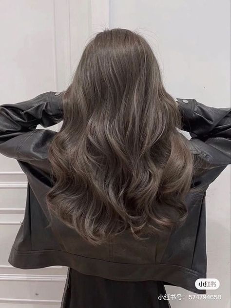 Chestnut Ash Brown Hair, Light Mushroom Brown Hair Color Balayage, Macchiato Hair Color, Ash Chocolate Brown Hair, Balayage Cool Tones, Dark Mushroom Brown Hair Color, Milktea Brown Hair Color, Dusty Brown Hair, Cool Toned Brunette