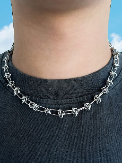 The necklace you didn't know you needed until now - made with stainless steel chain, the 'BARBED WIRE' chain is bound to be your new everyday staple! With its versatility, this chain can be layered with pearls, pendant chains, or worn on its own to complete any outfit! Made with stainless steel chain. Waterproof and ru Barbed Wire Necklace, Mens Necklace Fashion, Mens Accessories Necklace, Donut Necklace, Green Labradorite, Streetwear Jewelry, Mens Fashion Jewelry, Daisy Necklace, Gerbera Daisy