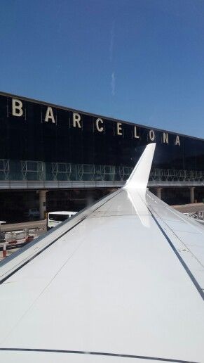 Airport Barcelona Barcelona Airport Snapchat, Barcelona Airport Aesthetic, Spain Airport, Live In Spain, Barcelona Airport, Barcelona 2023, Barcelona Aesthetic, Canada Pictures, School Trips