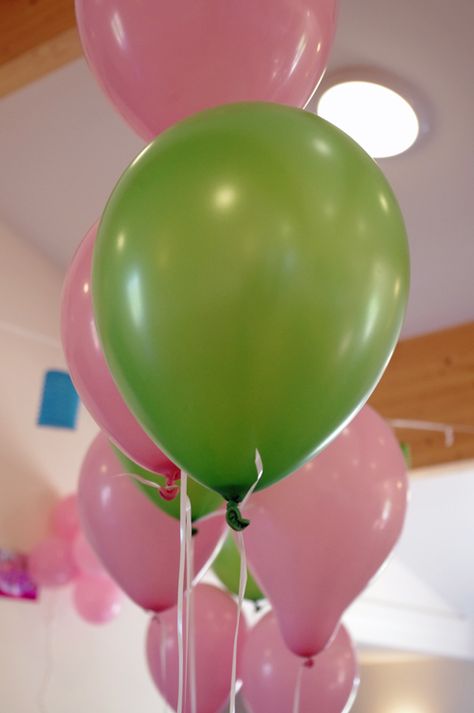 Pink and Green Balloons Green And Pink Themed Birthday Party, Green And Pink Birthday Decor, Pink And Green Balloons, Pink And Green Happy Birthday, Green Pink Beige Balloons, Pastel Green And Pink Balloons, Ceiling Balloons, Hens Party Themes, Green Balloons